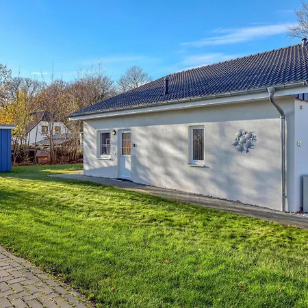 41 Holiday home *